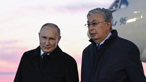 Rusya Putin, Kazakistan Devlet Başkanı Kasım Cömert Tokayev  - Sputnik Türkiye