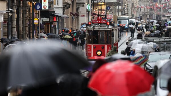 İstanbul yağmur,  Taksim yağmur, İstanbul sağanak, yağmur - Sputnik Türkiye