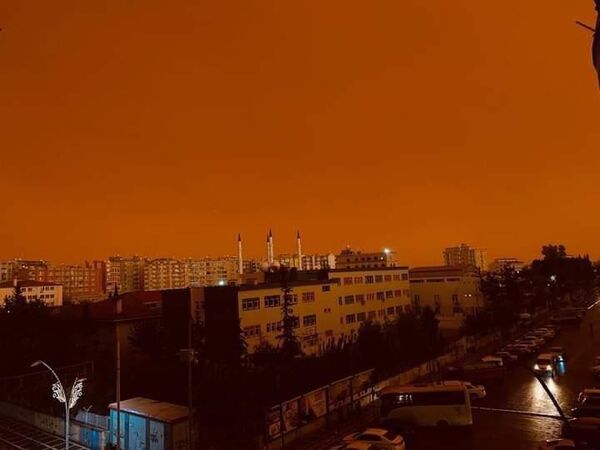 Mardin’de her yer kızıla büründü - Sputnik Türkiye