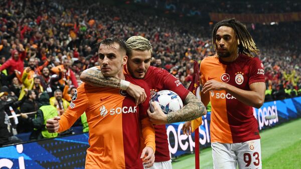 Sarı kırmızılılar geri döndü: Galatasaray, Manchester United ile 3-3 berabere kaldı - Sputnik Türkiye
