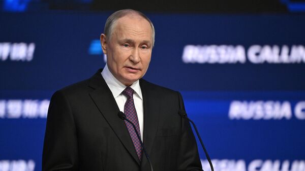 Putin Rusya ÇAğırıyor aralık 23 - Sputnik Türkiye