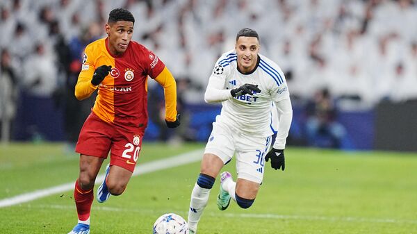 UEFA Şampiyonlar Ligi A Grubu 6. ve son maçında Galatasaray, deplasmanda Danimarka ekibi Kopenhag ile karşılaşıyor. - Sputnik Türkiye
