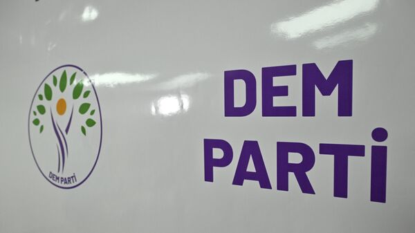 HEDEP, DEM Parti olunca DEM rakısını toplatma kararı alındı - Sputnik Türkiye
