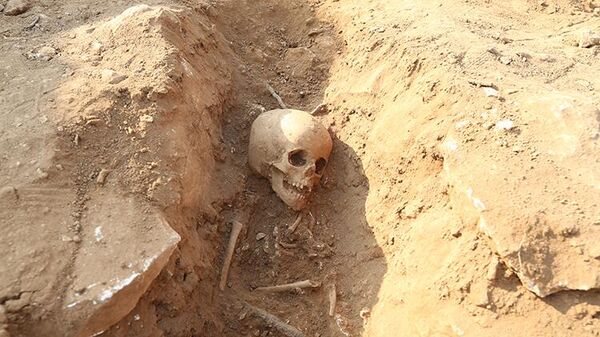 Diyarbakır'daki kazıda 54 çocuğa ait mezarlık bulundu - Sputnik Türkiye