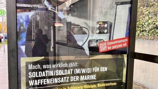 Alman ordusu afişlerinde Türkçe ifadeler de kullanarak personel arıyor - Sputnik Türkiye
