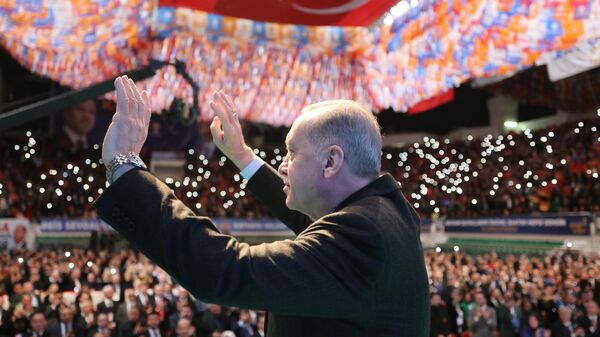 Cumhurbaşkanı Erdoğan, AK Parti Bursa İlçe Belediye Başkan Adayları Tanıtım Toplantısı’nda konuştu. - Sputnik Türkiye