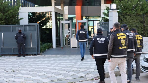 20 zanlı yakalandı, holding yöneticisi aranıyor: Kripto para kazanacakları iddiasında bulundular - Sputnik Türkiye
