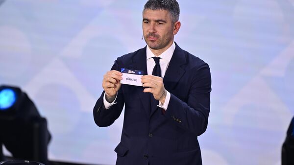  A Milli Futbol Takımı'nın, UEFA Uluslar B Ligi rakipleri belli oldu - Sputnik Türkiye