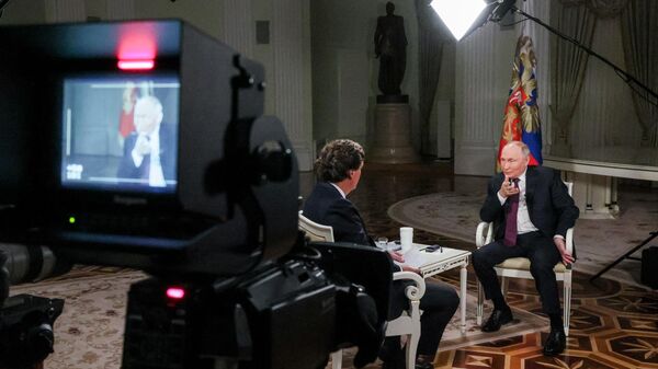 
ABD’li gazeteci Carlson'ın Rusya lideri Putin ile yaptığı röportaj - Sputnik Türkiye