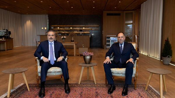 Bakan Fidan, Yunanistan Dışişleri Bakanı Yerapetritis ile görüştü
 - Sputnik Türkiye