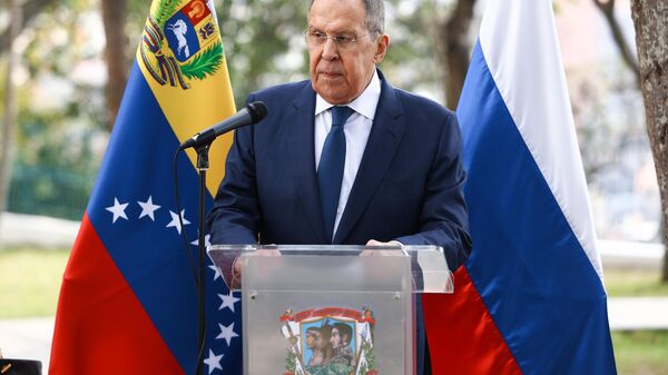 Latin Amerika turuna Küba ziyaretiyle başlayan Rusya Dışişleri Bakanı Sergey Lavrov’un ikinci durağı Venezüella oldu.
 - Sputnik Türkiye