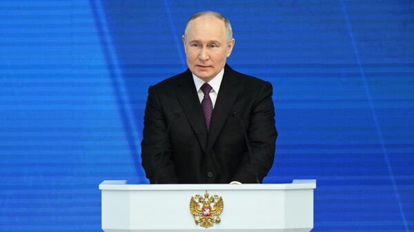 Vladimir Putin Federal Meclis'te konuşma yapıyor - Sputnik Türkiye