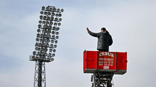 Başkan Kıyak, geçen hafta deplasmanda  oynanan Esenler Erokspor-AcnTURK Vanspor maçında yaşanan olaylar  nedeniyle 120 gün hak mahrumiyeti cezası aldı. - Sputnik Türkiye