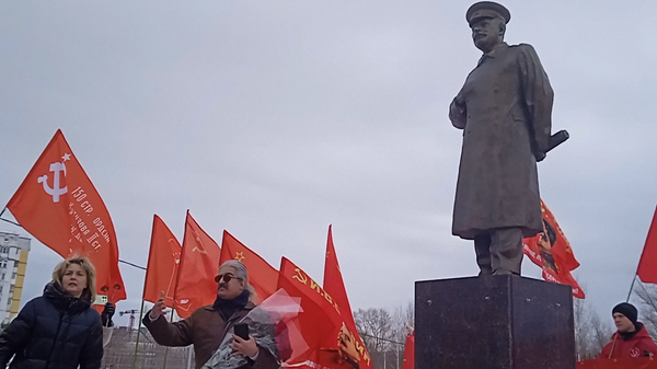 Sovyet lideri Josef Stalin ölümünün 71. yıldönümünde anıldı - Sputnik Türkiye