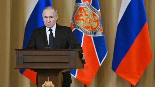Rusya Devlet Başkanı Vladimir Putin FSB genel kurulunda - Sputnik Türkiye