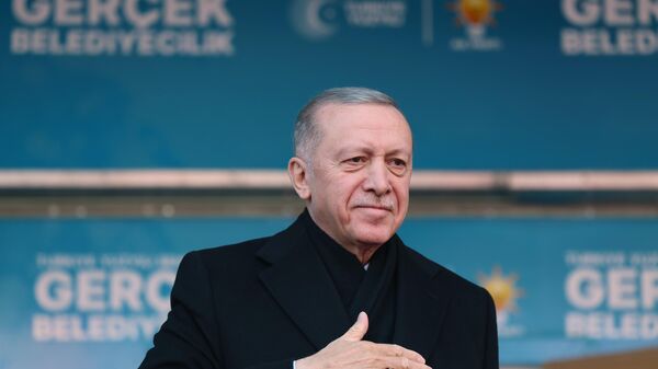 Cumhurbaşkanı ve AK Parti Genel Başkanı Recep Tayyip Erdoğan, partisinin Çankırı’da Belediye Meydanı'nda düzenlenen mitingine katıldı. (  - Sputnik Türkiye