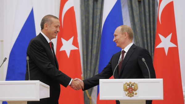 Rusya devlet başkanı Vladimir Putin ve Türkiye cumhurbaşkanı  Recep Tayyip Erdoğan'ın ortak basın toplantısı - Sputnik Türkiye