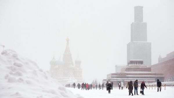 Moskova'da kar yağışı - Sputnik Türkiye