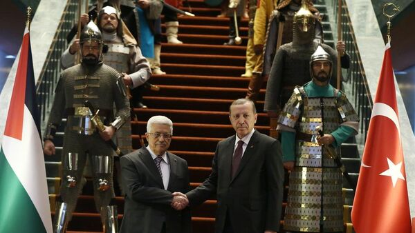 Erdoğan, Abbas'ı 16 Türk devletinin askeriyle karşıladı - Sputnik Türkiye