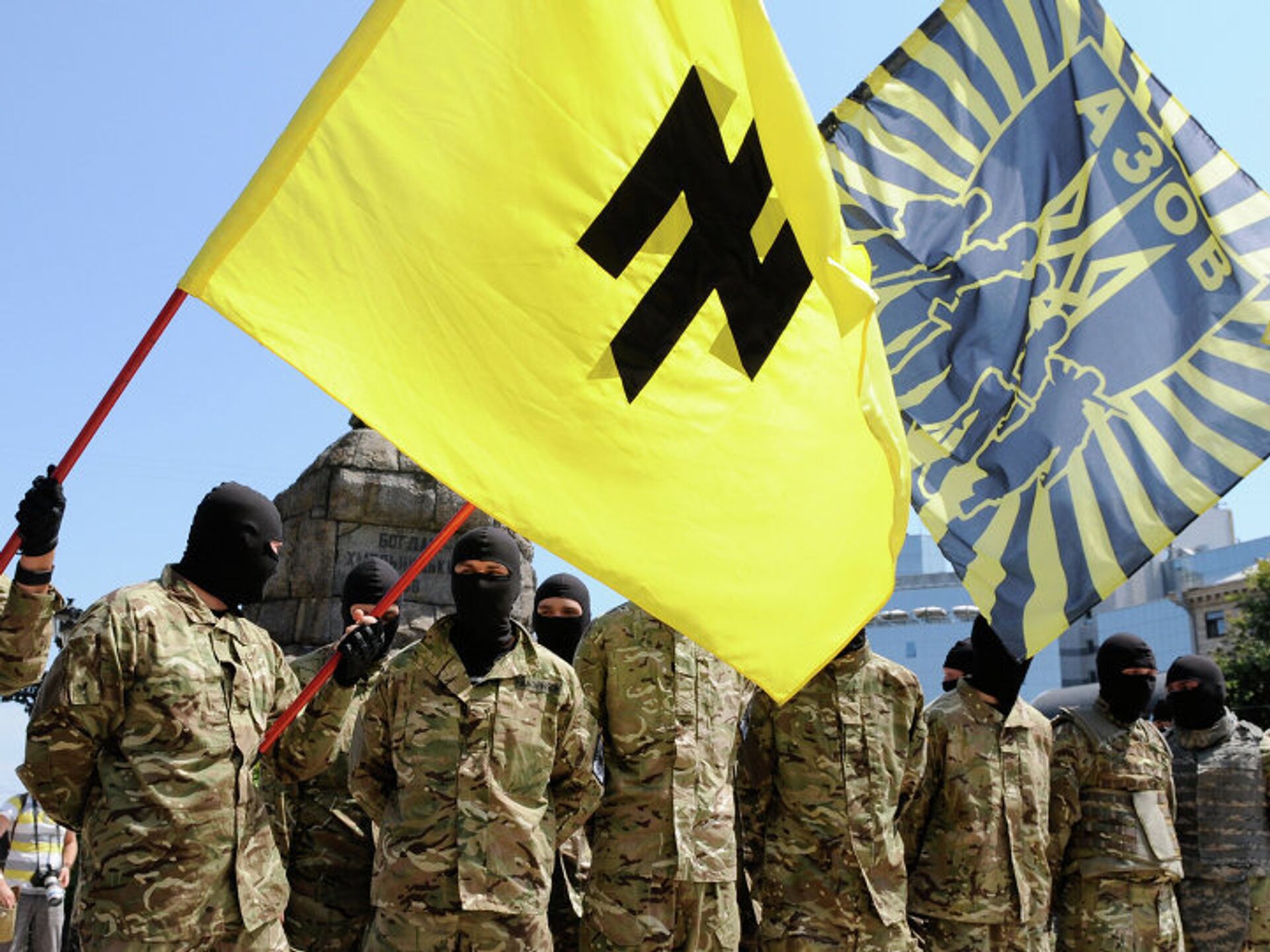 Alman DW, Neo-Nazi Azov Taburu'nu akladı: 'İyi eğitimli savaşçılardan  oluşan gönüllü birlik' - 18.03.2022, Sputnik Türkiye