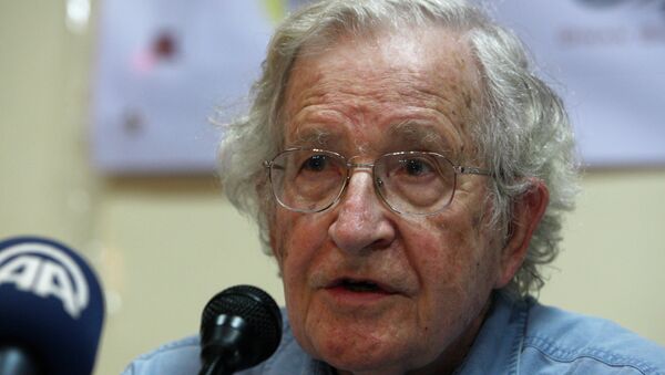 Noam Chomsky - Sputnik Türkiye