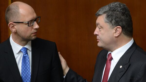 Ukrayna Devlet Başkanı Pyotr Poroşenko ve Başbakanı Arseniy Yatsenyuk. - Sputnik Türkiye