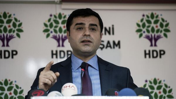 HDP Eş Genel Başkanı Selahattin Demirtaş - Sputnik Türkiye