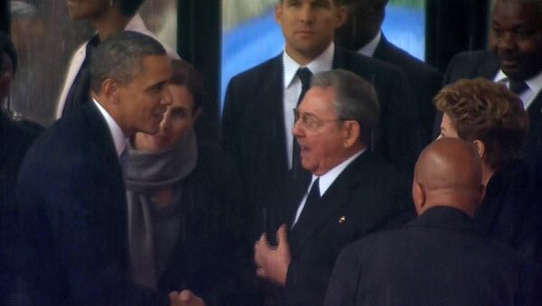ABD Başkanı Barack Obama- Küba lideri Raul Castro - Sputnik Türkiye