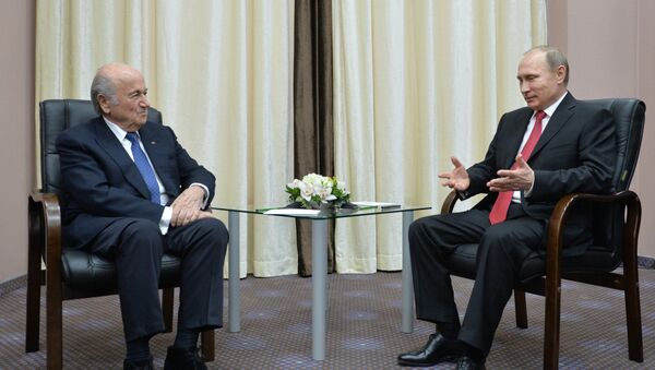 Vladimir Putin & Joseph Blatter - Sputnik Türkiye