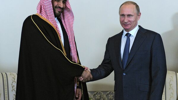 Rusya Devlet Başkanı Vladimir Putin ve Suudi Arabistan Prensi Muhammed bin Salman bin Abdulaziz, - Sputnik Türkiye