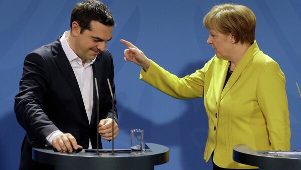 Almanya Başbakanı Angela Merkel ve Yunanistan Başbakanı Aleksis Çipras - Sputnik Türkiye