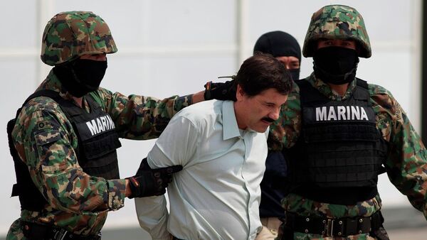 Uyuşturucu baronu 'El Chapo' hapisten kaçtı - Sputnik Türkiye