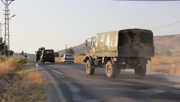 Suriye sınırına askeri sevkiyat - Sputnik Türkiye