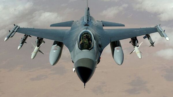 F-16 savaş uçakları - Sputnik Türkiye