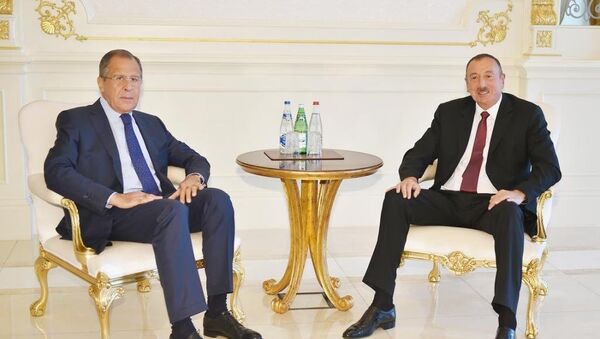 Azerbaycan Cumhurbaşkanı İlham Aliyev ve  Rusya Dışişleri Bakanı Sergey Lavrov - Sputnik Türkiye