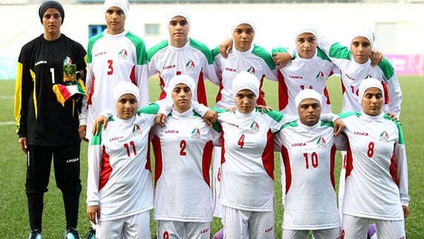 İran Kadın Milli Futbol Takımı’nın 8 oyuncusu erkek çıktı - Sputnik Türkiye