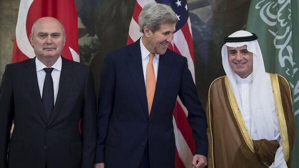 Türkiye Dışişleri Bakanı Feridun Sinirlioğlu - Suudi Arabistan Dışişleri Bakanı Adil El Cübeyr - ABD Dışişleri Bakanı John Kerry - Sputnik Türkiye