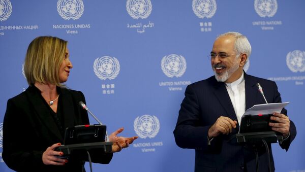 İran Dışişleri Bakanı Zarif, AB Dış İlişkiler Yüksek Komiseri Mogherini - Sputnik Türkiye