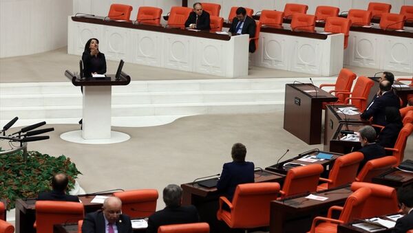 HDP Diyarbakır Milletvekili Sibel Yiğitalp, TBMM Genel Kurulu'nda konuşma yaptı. - Sputnik Türkiye