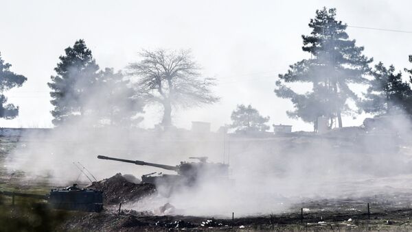 Öncüpınar Sınır Kapısı yakınlarındaki Türk tankları - Sputnik Türkiye