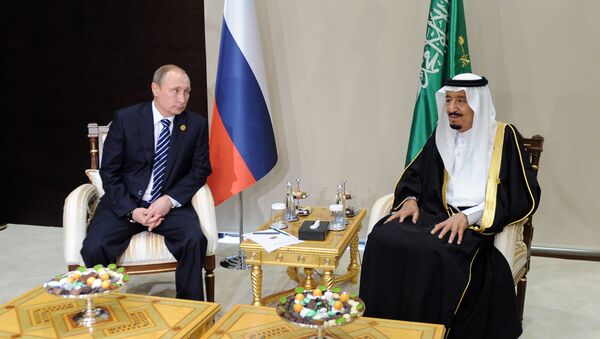 Rusya Devlet Başkanı Vladimir Putin - Suudi Arabistan Kralı Selman bin Abdülaziz el Suud - Sputnik Türkiye