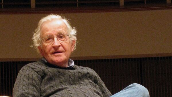 ABD'li akademisyen Noam Chomsky - Sputnik Türkiye