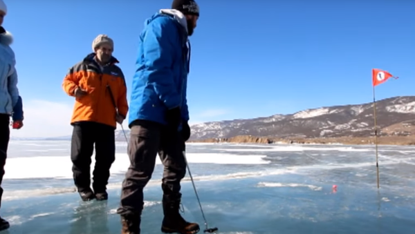 Sibirya’da buzda golf oynadılar - Sputnik Türkiye