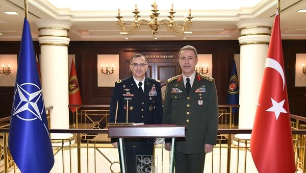 Genelkurmay Başkanı Orgeneral Hulusi Akar ve NATO Müttefik Harekat Komutanı Orgeneral Curtis M. Scaparrotti - Sputnik Türkiye
