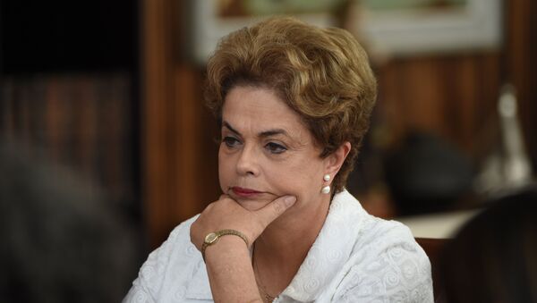Brezilya'da geçici olarak görevinden uzaklaştırılan Devlet Başkanı Dilma Rousseff - Sputnik Türkiye