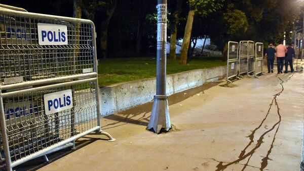 Gezi Parkı'na polis bariyerleri getirildi (arşiv) - Sputnik Türkiye