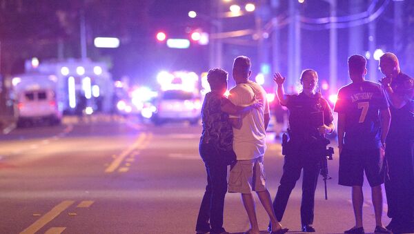 Orlando'daki bir gece kulübünde meydana gelen silahlı saldırıda en az 40 kişi yaralandı. - Sputnik Türkiye