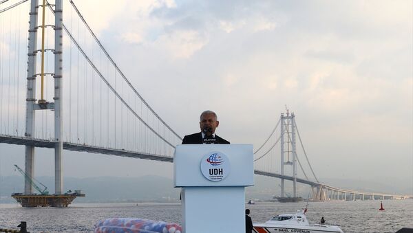 Başbakan Binali Yıldırım, Osmangazi Köprüsü açılış töreninde konuşma yaptı. - Sputnik Türkiye