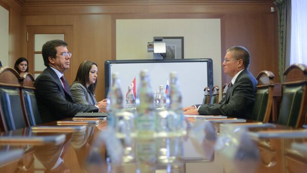 Türkiye Ekonomi Bakanı Nihat Zeybekci- Rusya Ekonomik Kalkınma Bakanı Aleksey Ulyukayev - Sputnik Türkiye