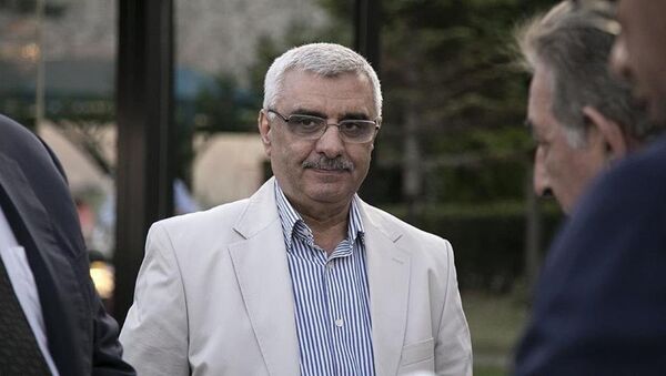 Eski Zaman gazetesinin yöneticileri ve yazarlarına yönelik soruşturma kapsamında hakkında gözaltı kararı çıkarılan Ali Bulaç yakalandı. - Sputnik Türkiye